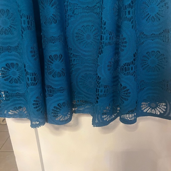 London Style Collection Turquoise circle Lace Overlay Sleeveless Dress sz14 - Picture 14 of 16